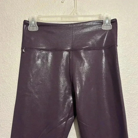 Zyia Plum Metallic Plus Light n Tight Hi-Rise 7/8 Legging - Picture 3 of 6